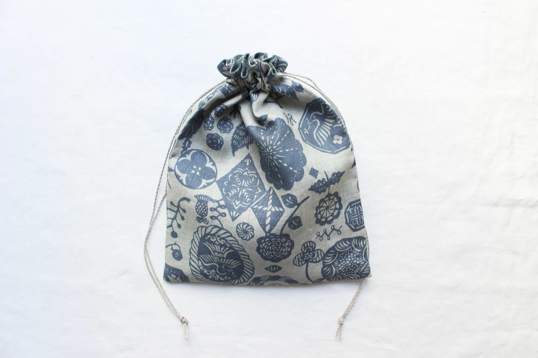 リネンプリント花図案吹寄グリーンで<br />巾着セット